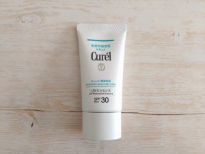 UVでも肌にやさしい処方！キュレル潤浸保湿UVエッセンス
